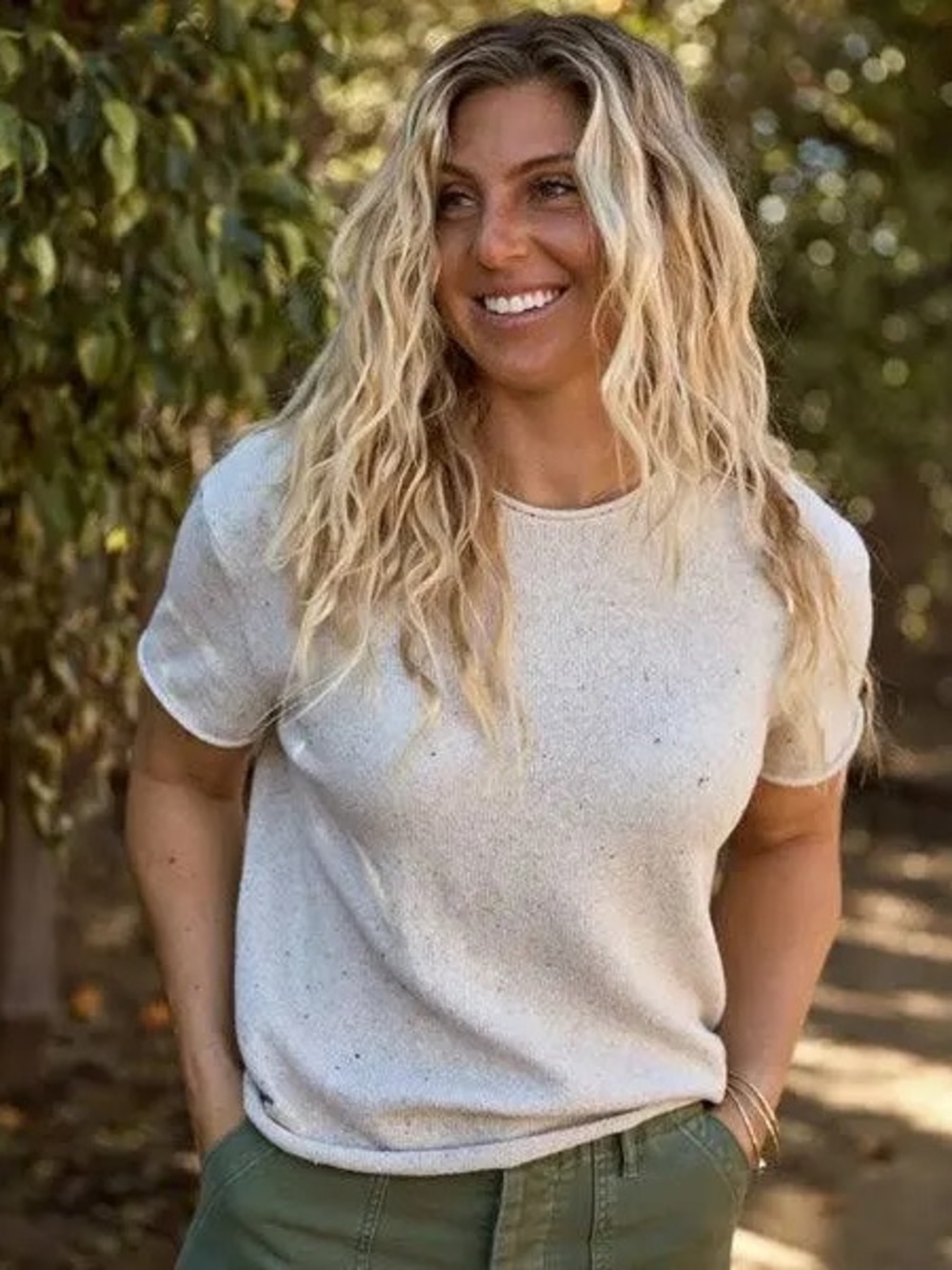 Outerknown Short-Sleeve Knit Crewneck Tee in Oatmeal Speckle xs